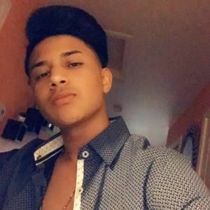 Meet your Posher, Diego